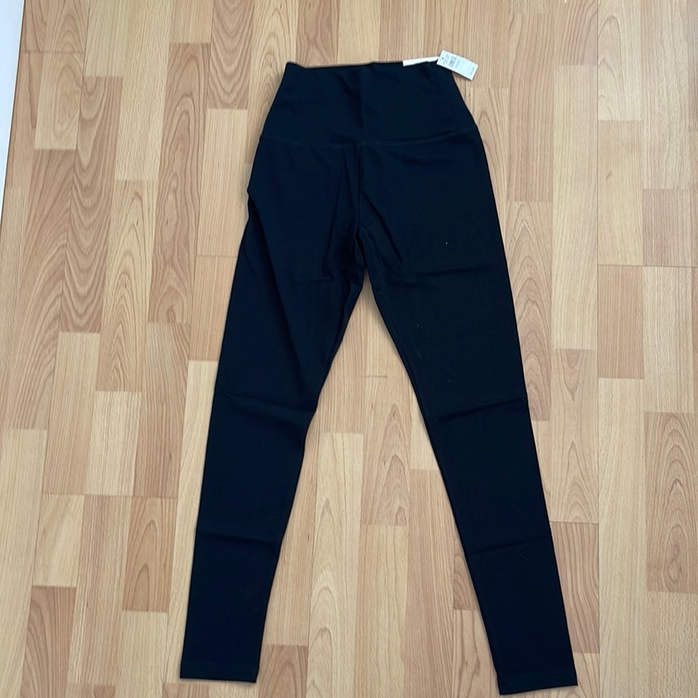 Brand new Aerie Chill Legging
